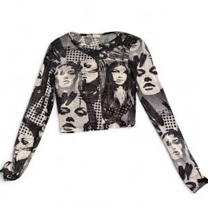 Fb sister face print mesh crop top